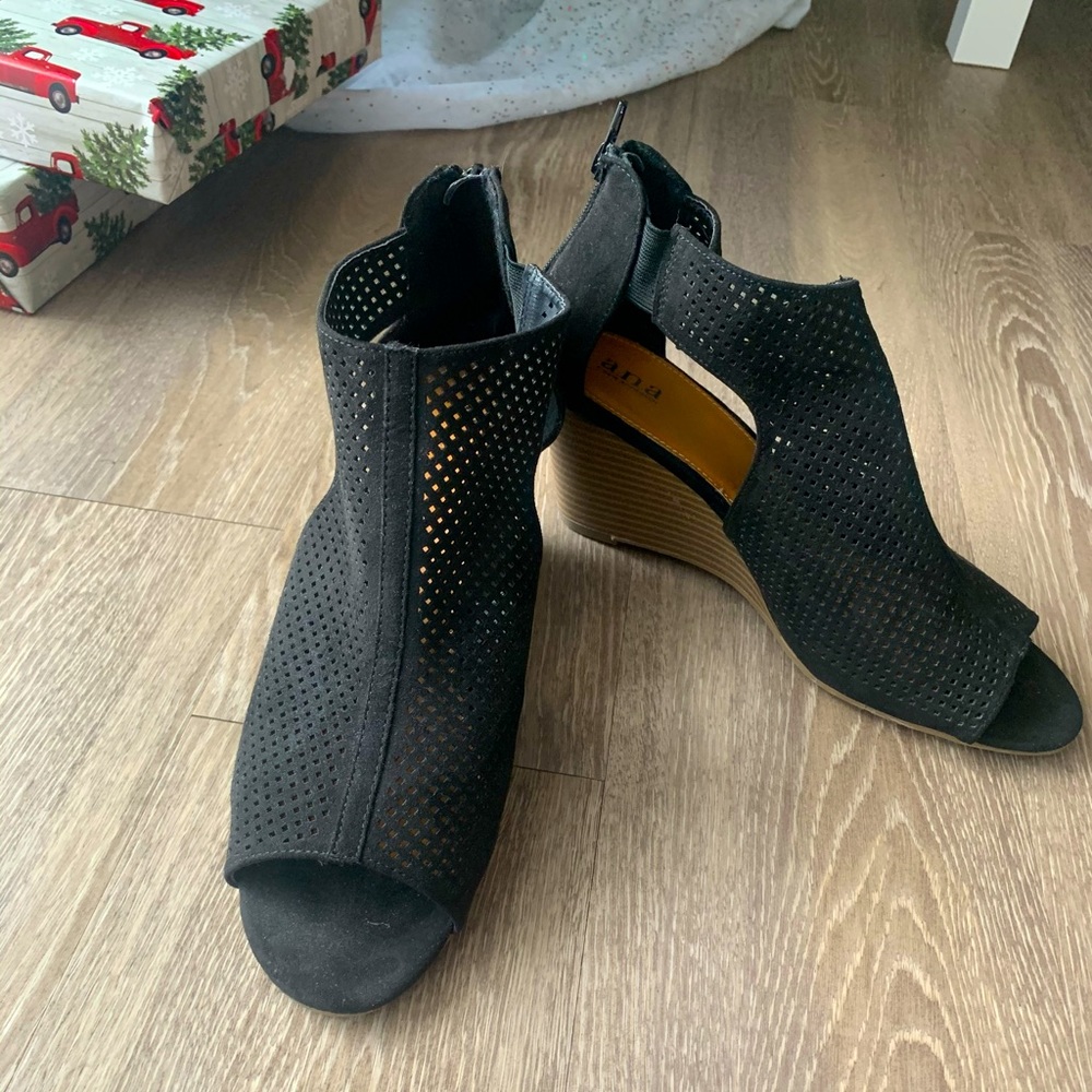 ANA open toe bootie wedges size 10